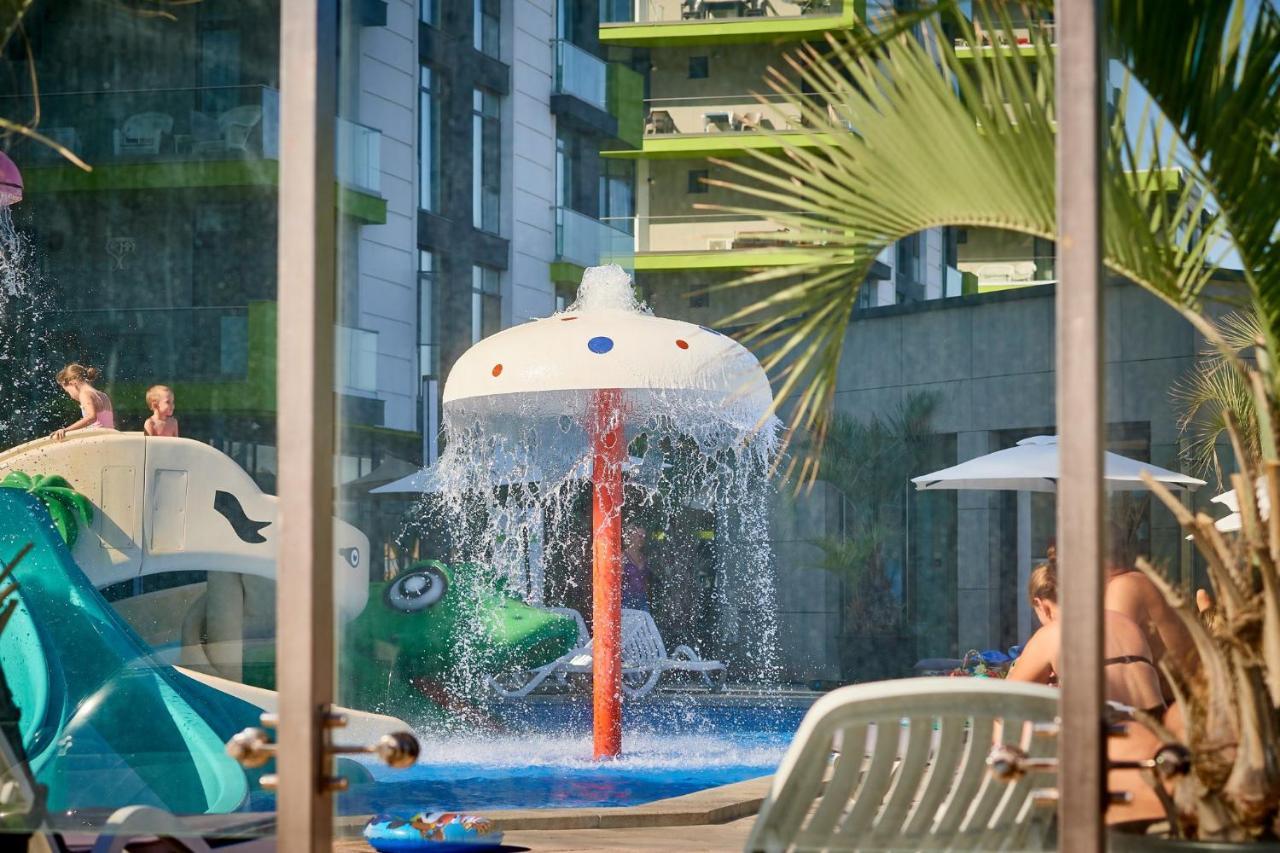 Panoramic Aparthotel Pool & Spa Mamaia Nord 那沃达利 外观 照片